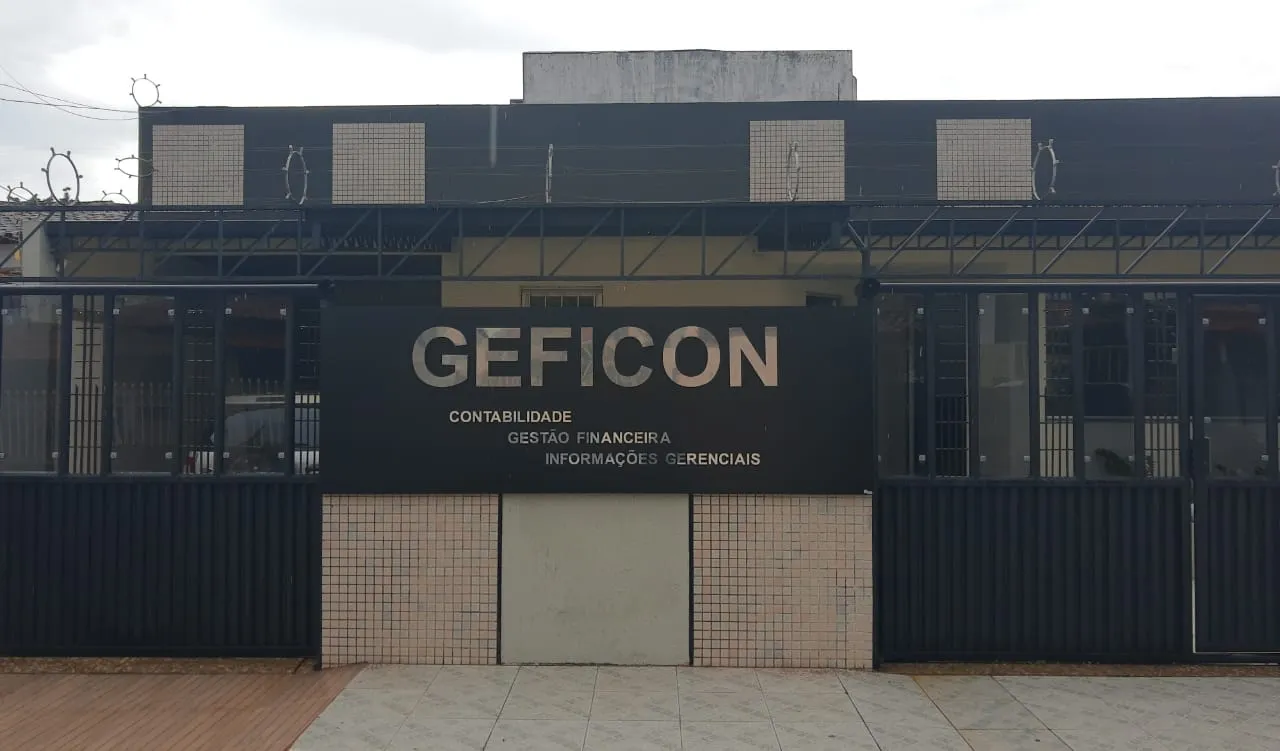 Fachada do escritório da Geficon, na Rua B, em Feira de Santana